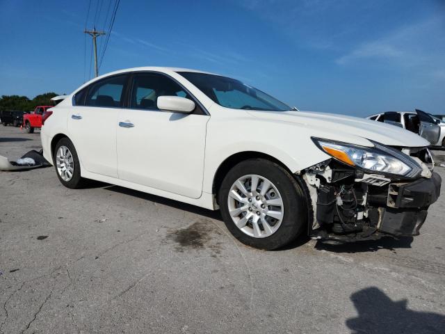 Sedans NISSAN ALTIMA 2016 White