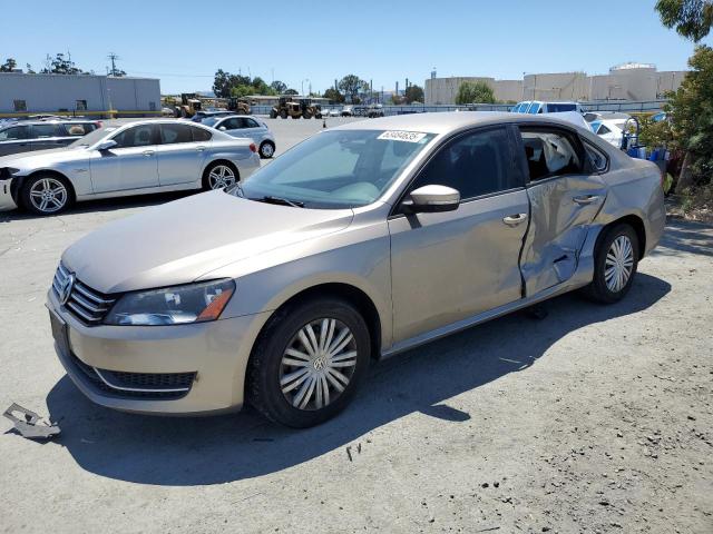  VOLKSWAGEN PASSAT 2015 Золотой