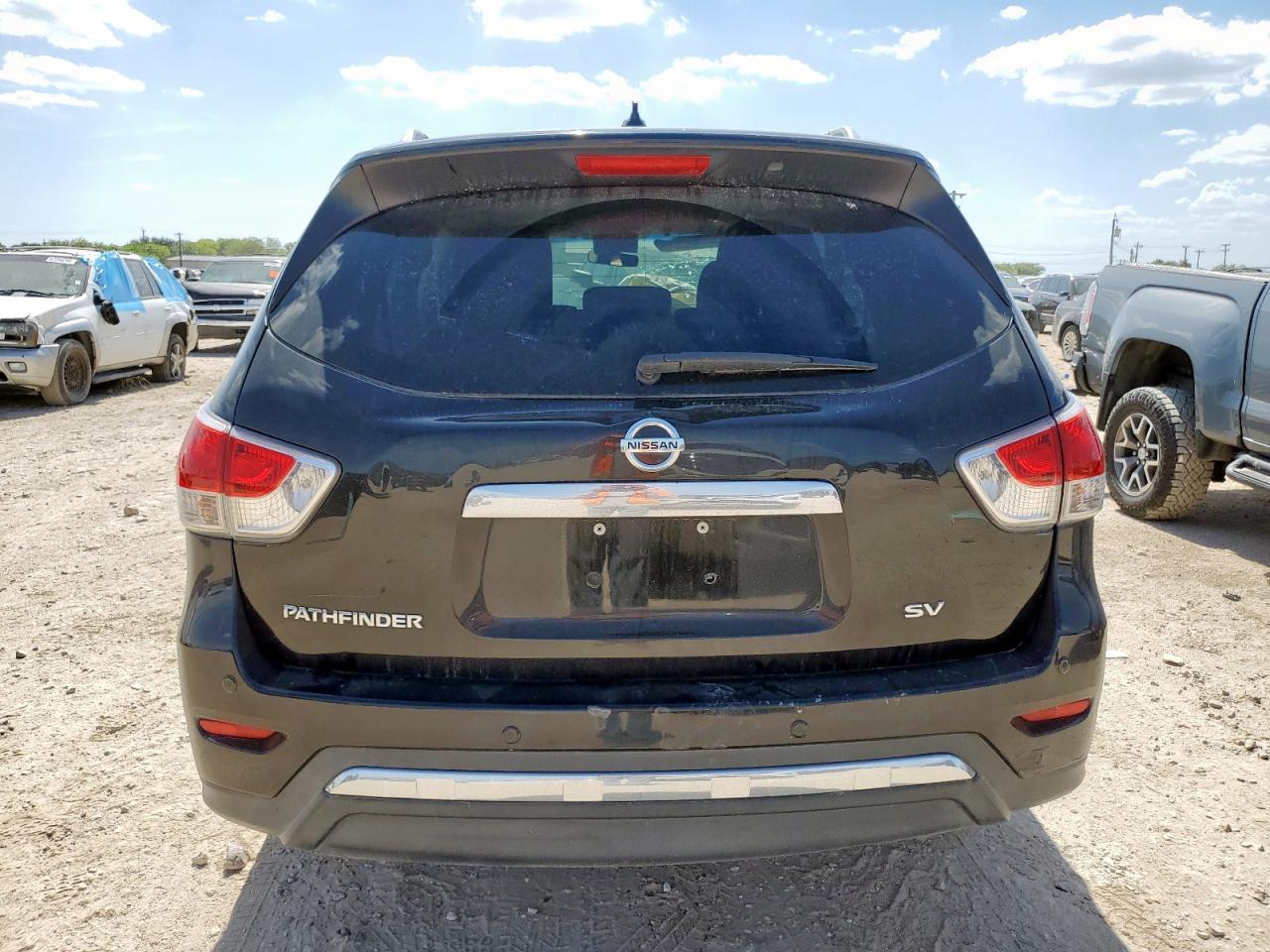 2014 Nissan Pathfinder S VIN: 5N1AR2MN4EC640516 Lot: 67009135