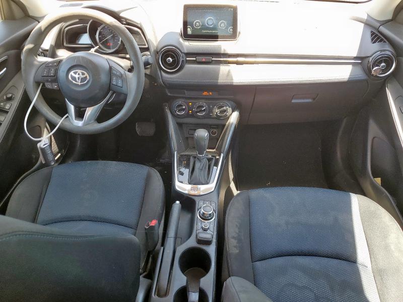  TOYOTA YARIS 2017 Burgundy