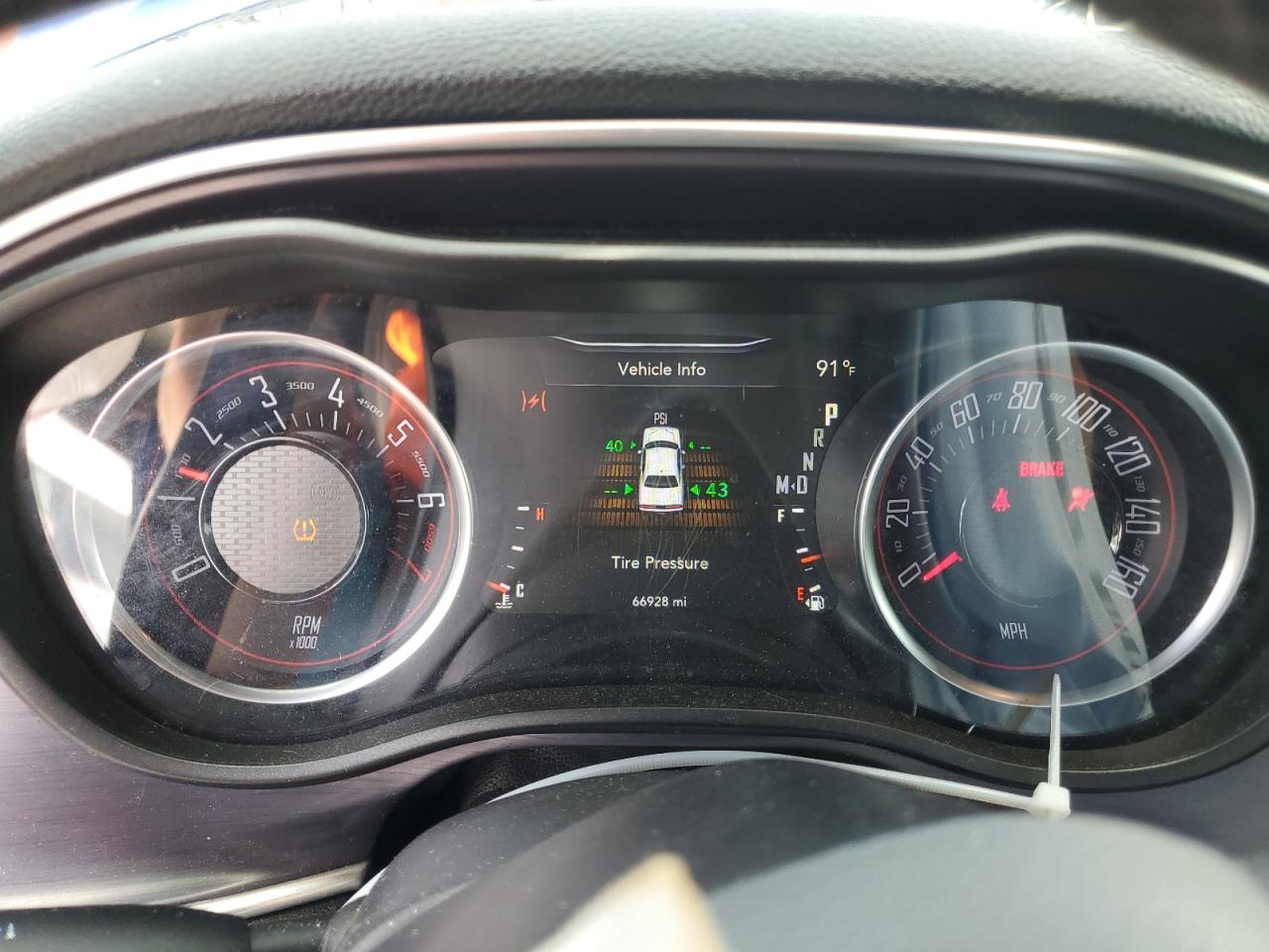 2018 Dodge Challenger Sxt VIN: 2C3CDZAG1JH166126 Lot: 80485025