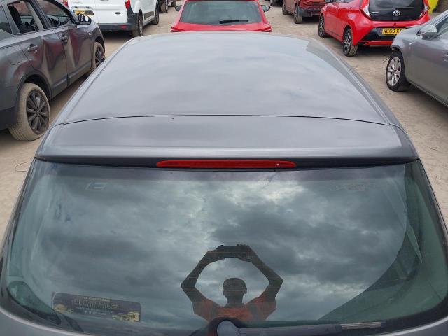 2011 VOLKSWAGEN GOLF MATCH