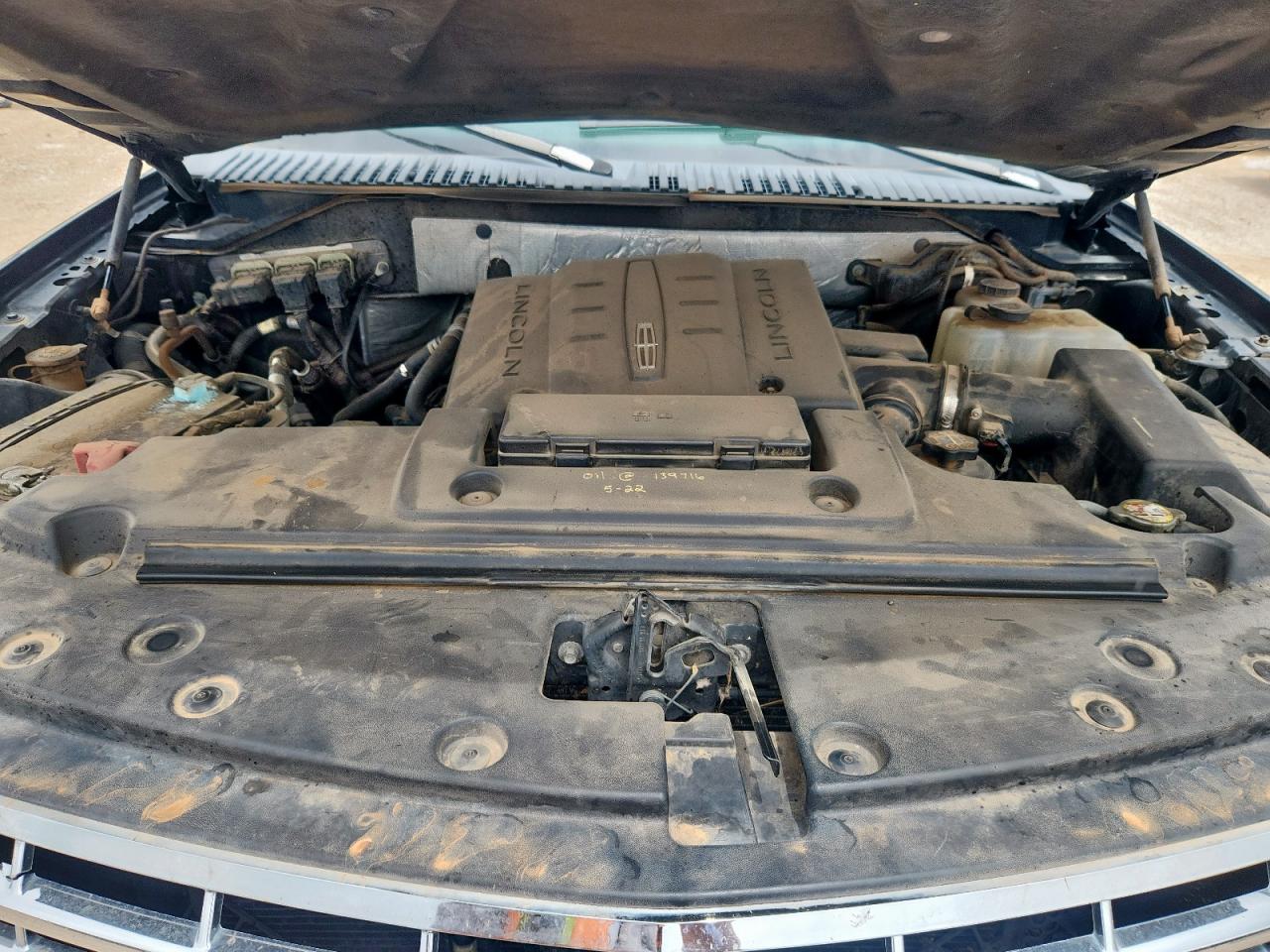 2011 Lincoln Navigator VIN: 5LMJJ2J56BEJ05051 Lot: 63147725