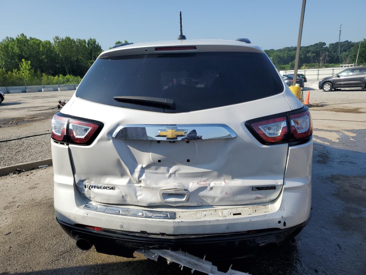 2017 Chevrolet Traverse Premier VIN: 1GNKRJKD6HJ104915 Lot: 63824435