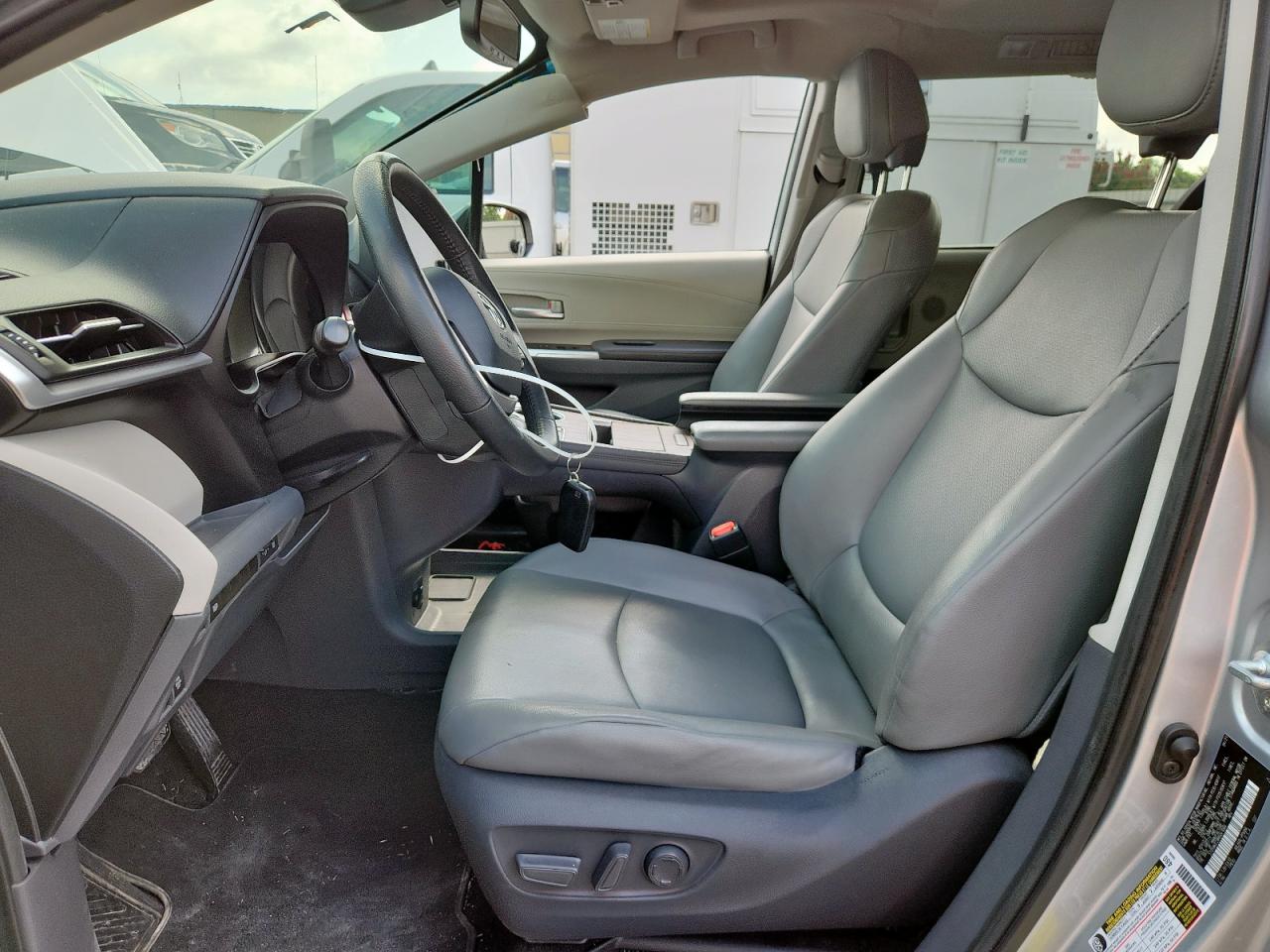 2021 Toyota Sienna Xle VIN: 5TDYRKECXMS041066 Lot: 64996125
