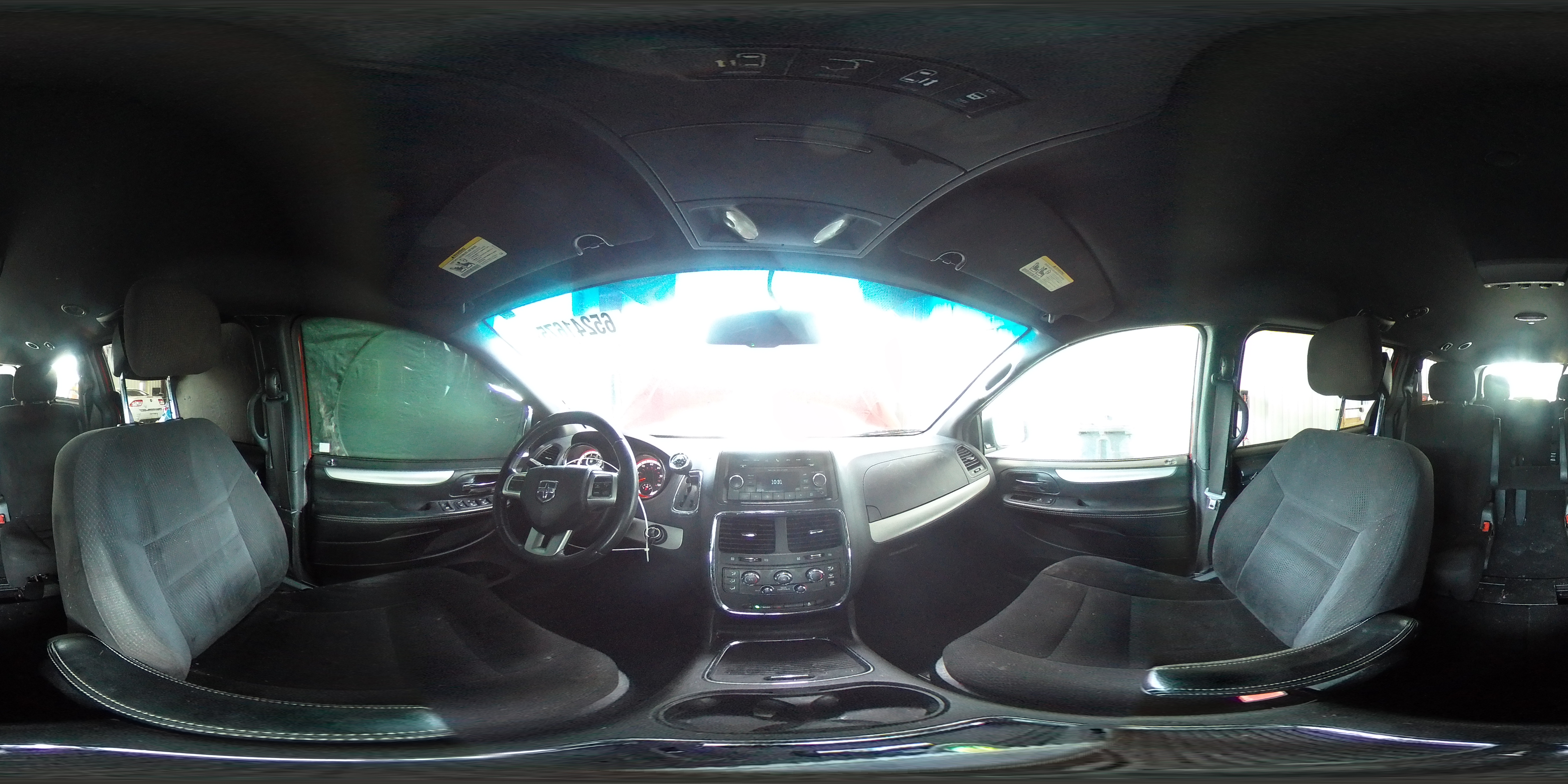 2015 Dodge Grand Caravan Sxt VIN: 2C4RDGCG9FR523335 Lot: 65241675