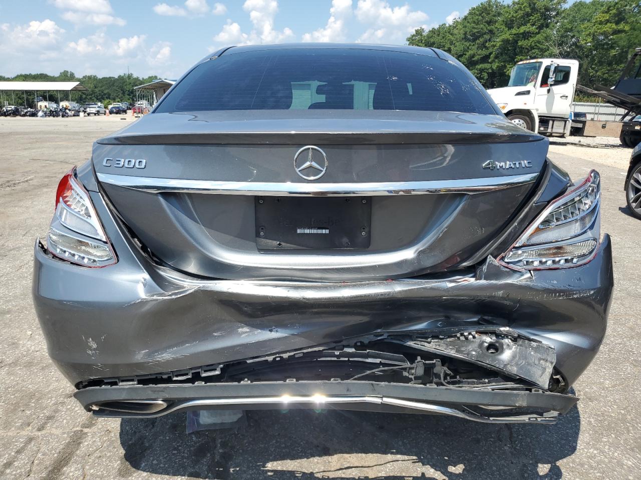 2018 Mercedes-Benz C 300 4Matic VIN: 55SWF4KB2JU268600 Lot: 62996325