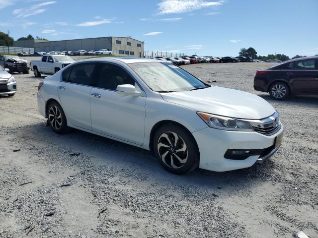 Sedans HONDA ACCORD 2016 Biały