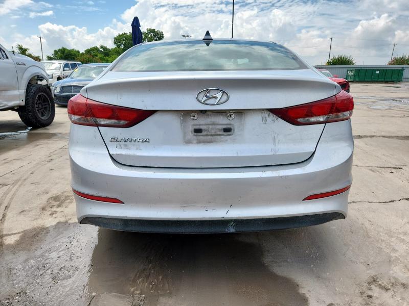  HYUNDAI ELANTRA 2018 Серебристый