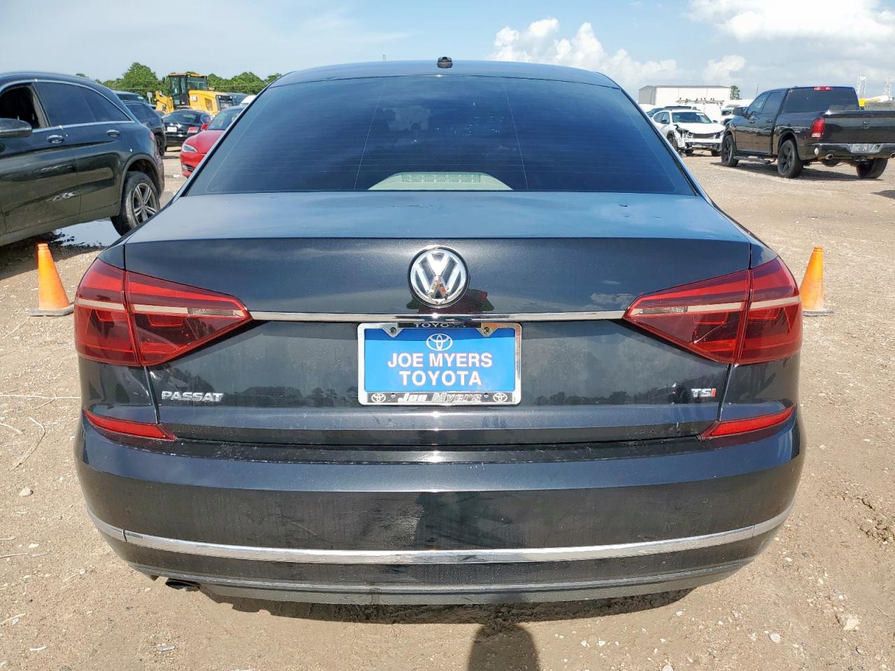 2017 Volkswagen Passat S VIN: 1VWAT7A36HC048963 Lot: 64906195