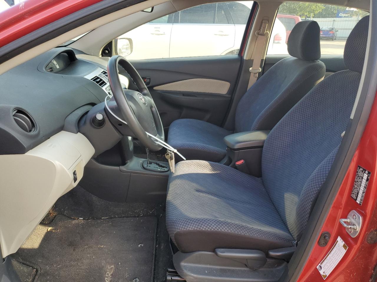 2007 Toyota Yaris VIN: JTDBT923771015739 Lot: 65728695