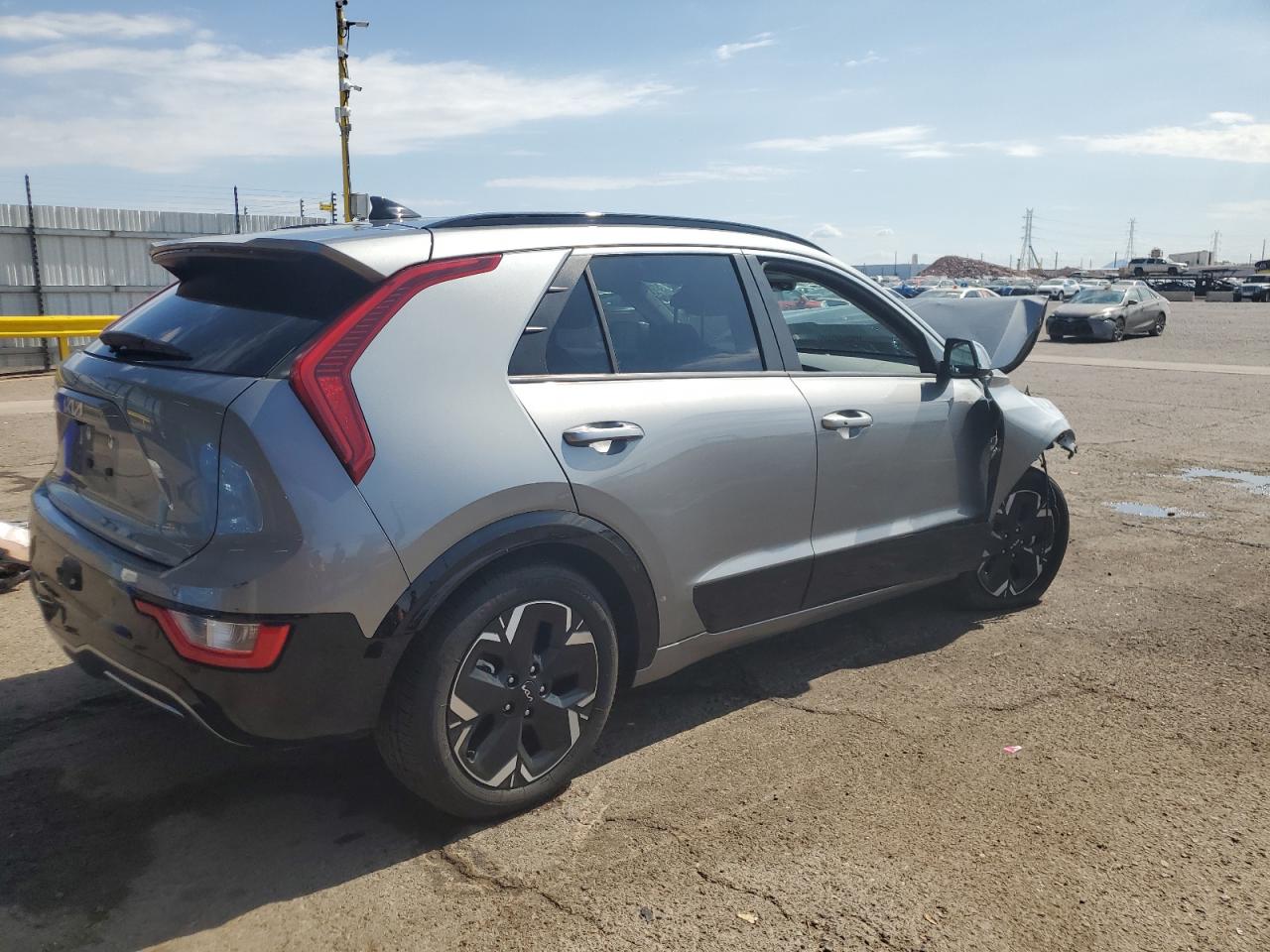 kndcr3l19p5025582 KNDCR3L19P5025582 2023 Kia Niro Wind