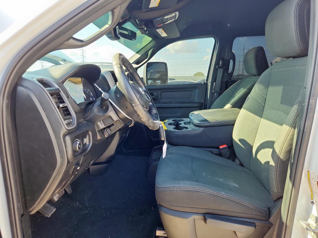 2024 Ram 3500 Tradesman VIN: 3C63RRGLXRG344975 Lot: 63627605