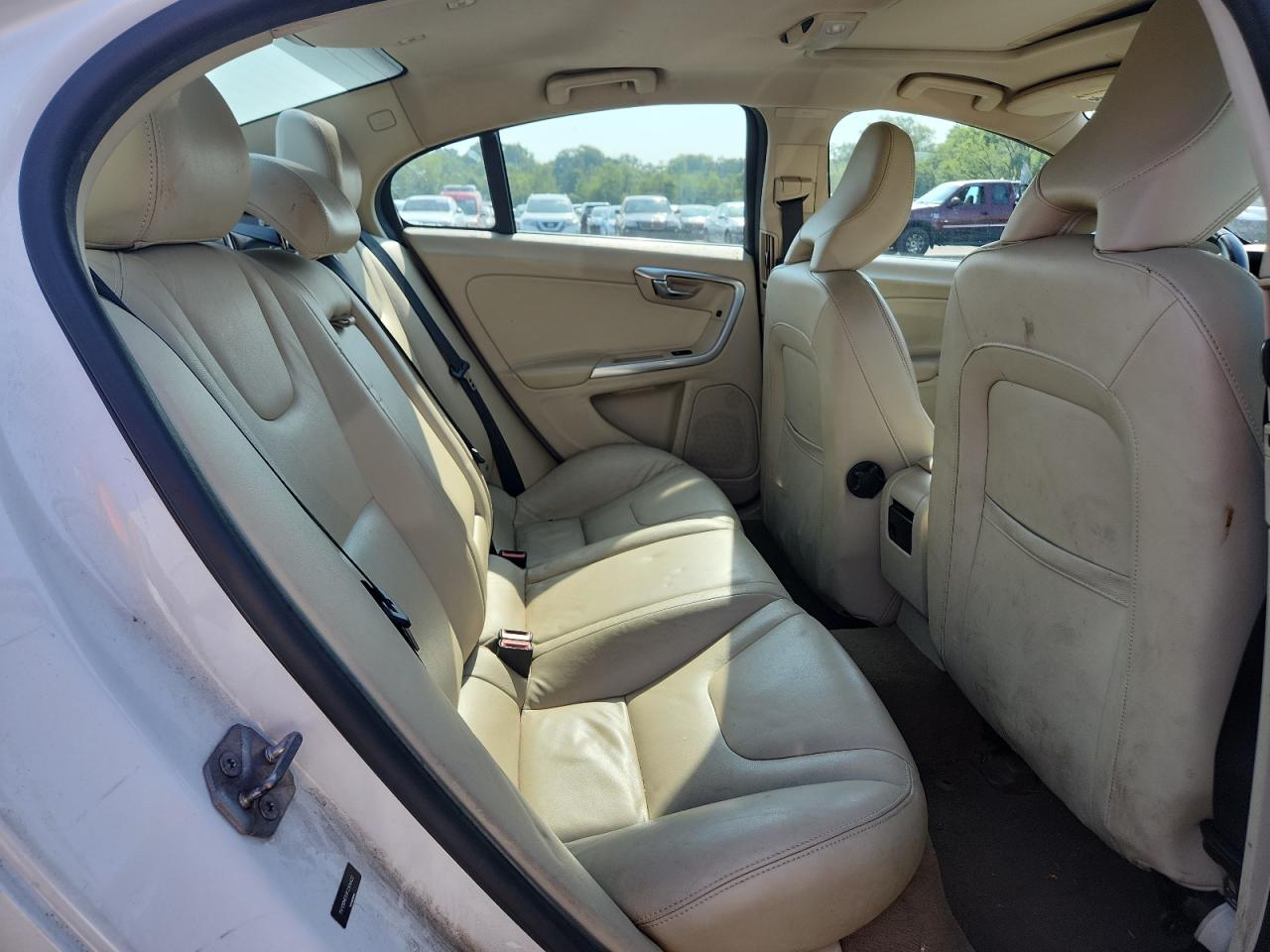 2015 Volvo S60 Premier VIN: YV126MFB1F2304422 Lot: 64290055