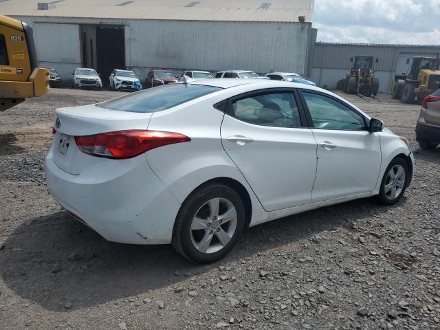 Седаны HYUNDAI ELANTRA 2013 Белы