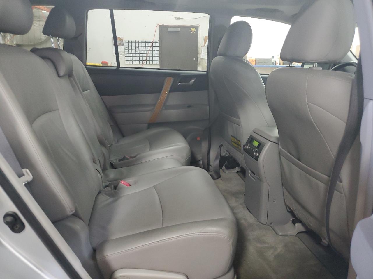 2010 Toyota Highlander Hybrid Limited VIN: JTEJW3EHXA2045242 Lot: 65191185