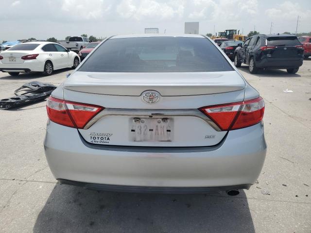  TOYOTA CAMRY 2015 Srebrny