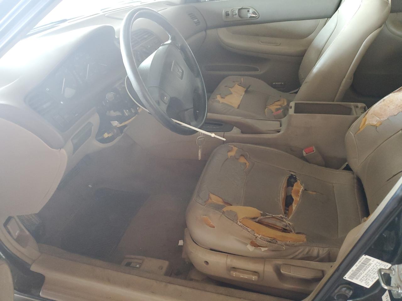 1996 Honda Accord Ex VIN: 1HGCD5663TA049395 Lot: 64791145