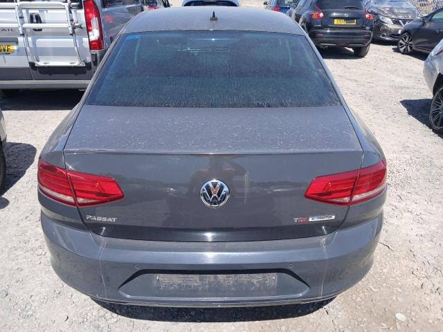 2015 VOLKSWAGEN PASSAT SE