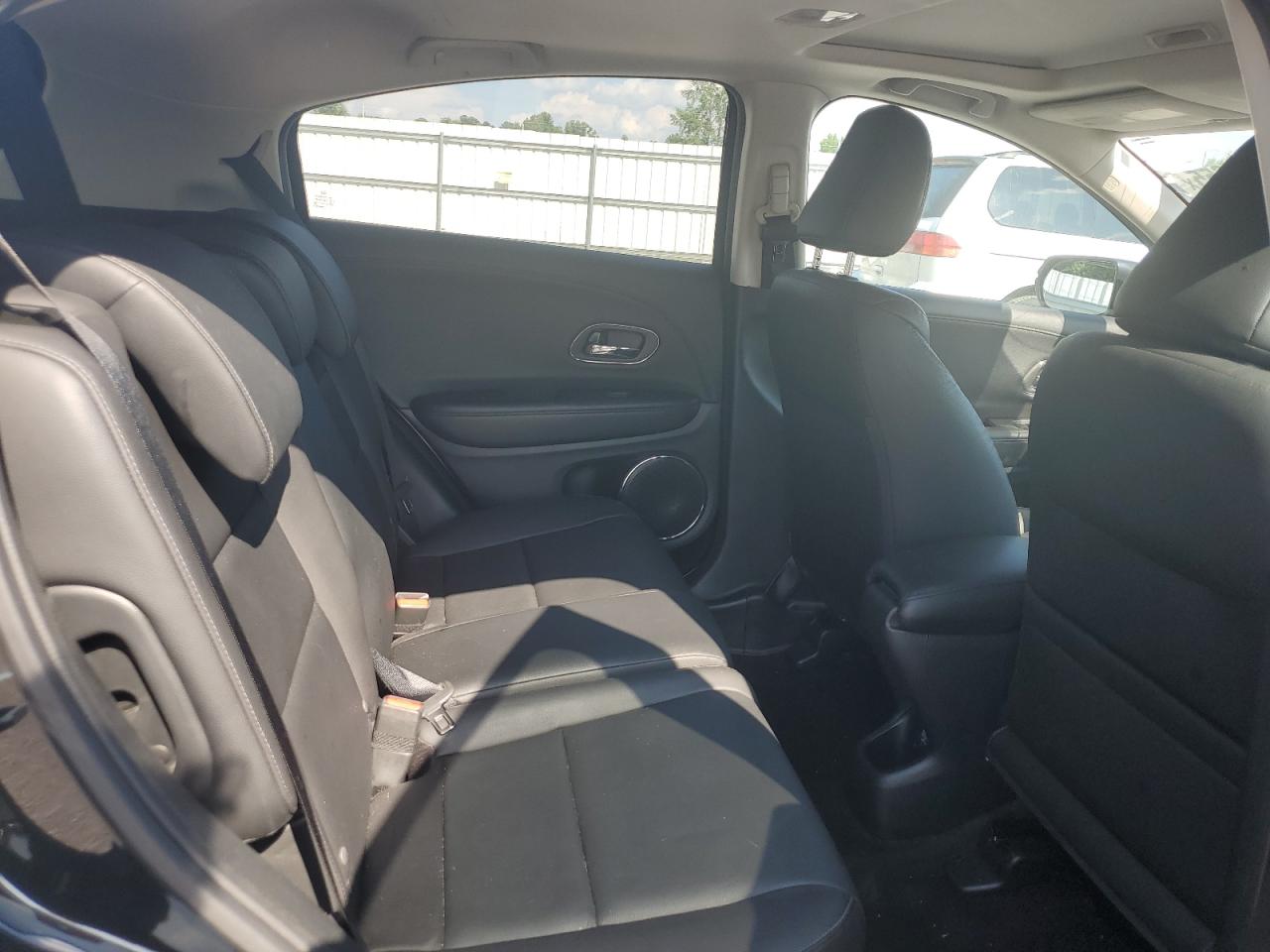2016 Honda Hr-V Exl VIN: 3CZRU6H71GM737984 Lot: 64262655