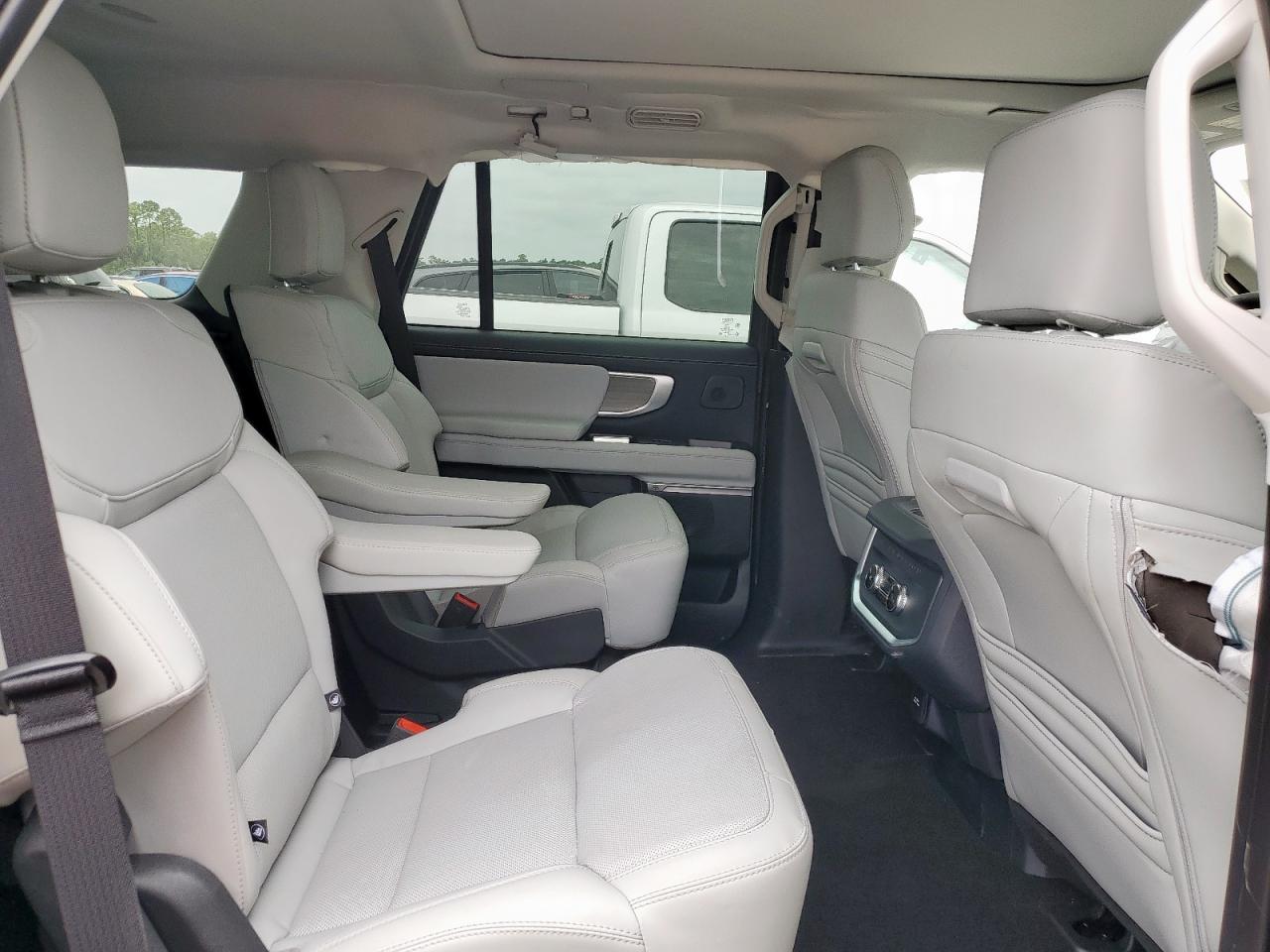 2025 Ford Expedition Platinum VIN: 1FMJU1M82SEA15650 Lot: 65078285