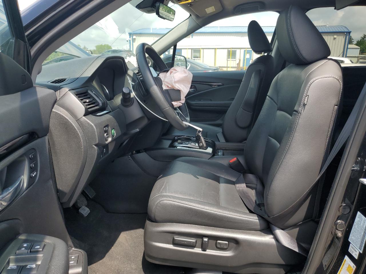 2022 Honda Pilot Touring VIN: 5FNYF6H62NB057161 Lot: 64944655