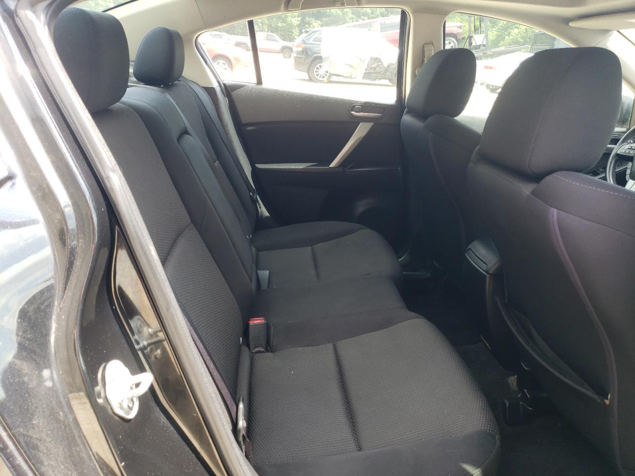 2012 Mazda 3 S VIN: JM1BL1V68C1513420 Lot: 64811965