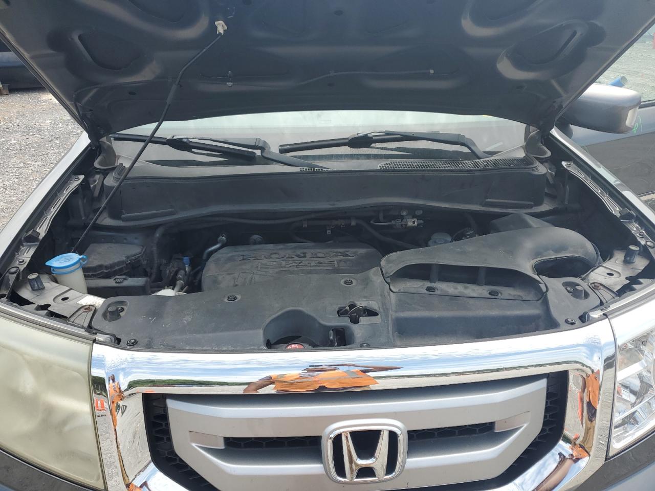 2011 Honda Pilot Touring VIN: 5FNYF4H92BB076805 Lot: 63806985