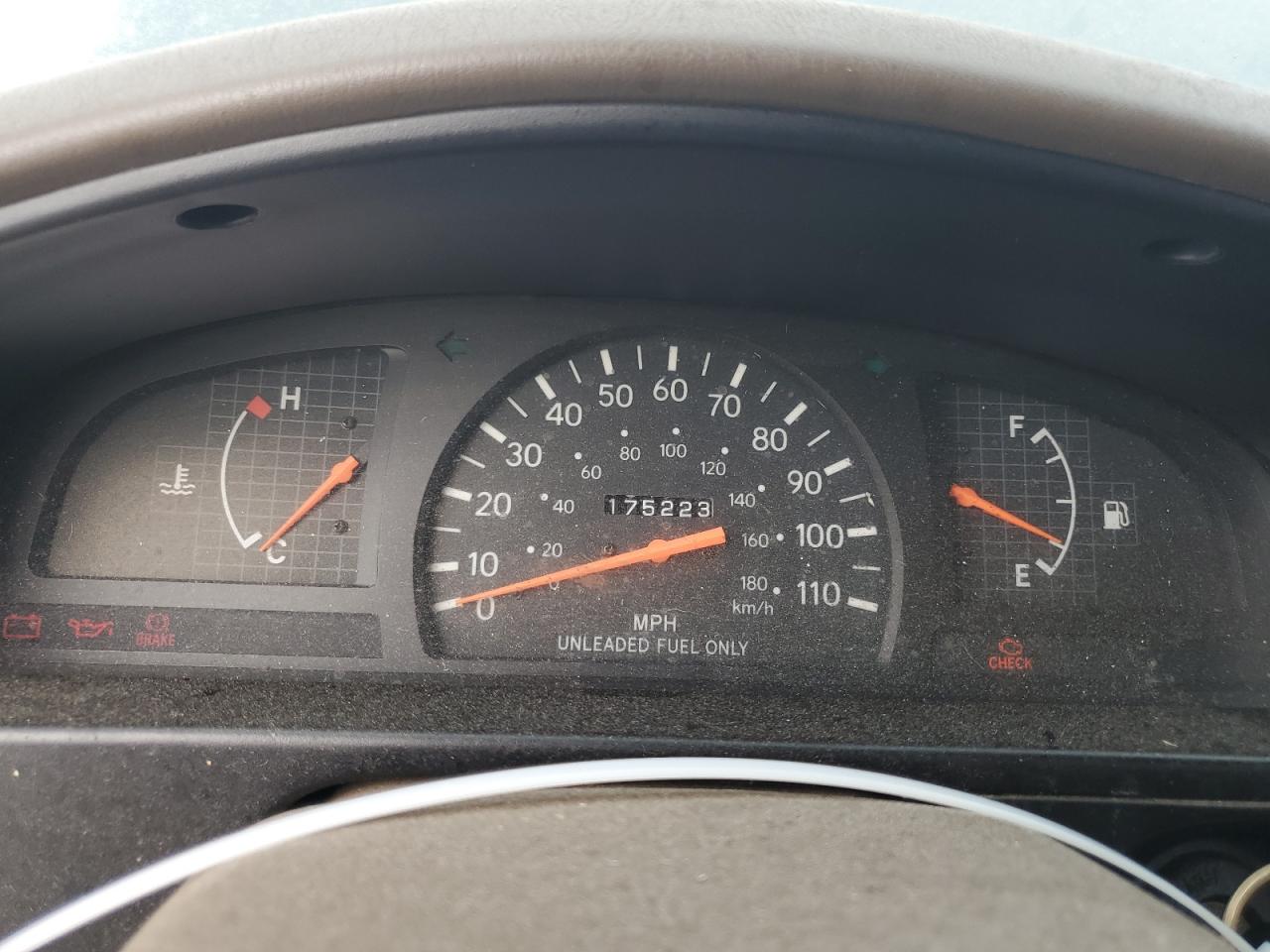 1999 Toyota Tacoma Xtracab VIN: 4TAVL52N8XZ561633 Lot: 65270545