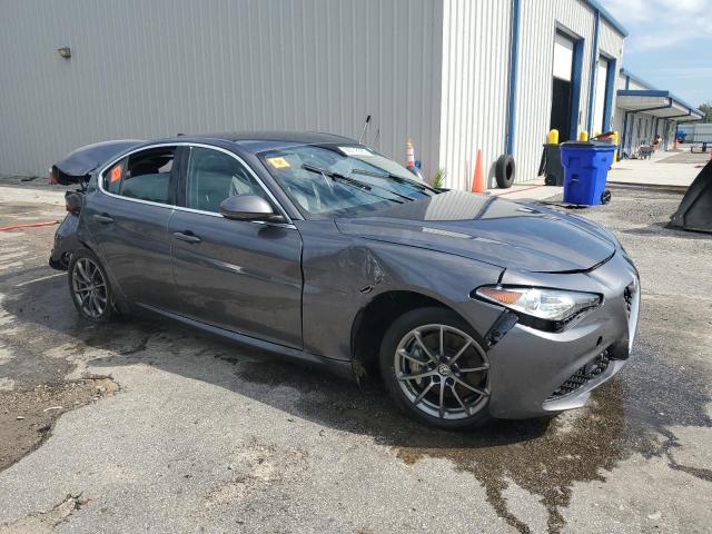  ALFA ROMEO GIULIA 2018 Gray