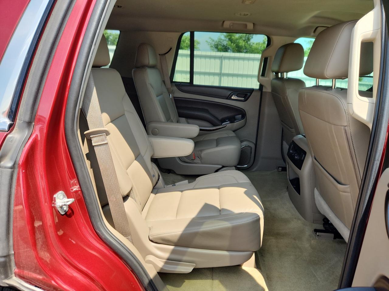 2016 Chevrolet Tahoe C1500 Lt VIN: 1GNSCBKCXGR311662 Lot: 65987115