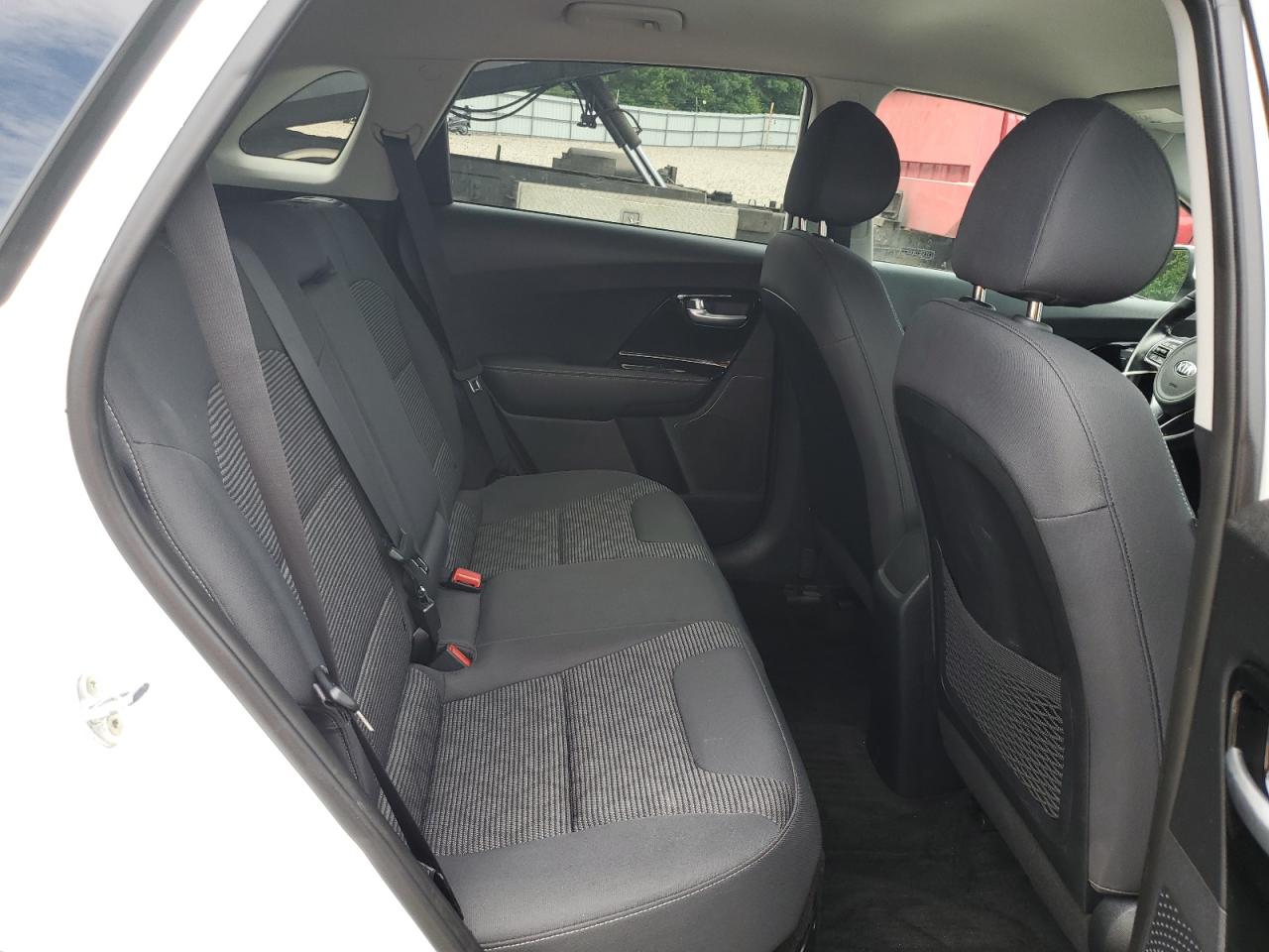 2020 Kia Niro Lx VIN: KNDCB3LC6L5381424 Lot: 63860015