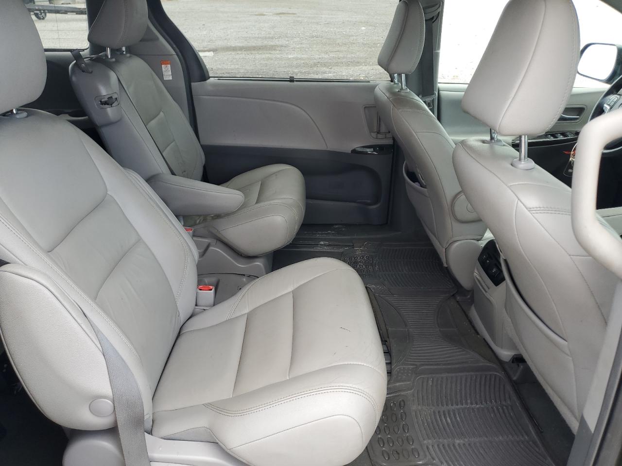 2019 Toyota Sienna Xle VIN: 5TDYZ3DC9KS006166 Lot: 63013335
