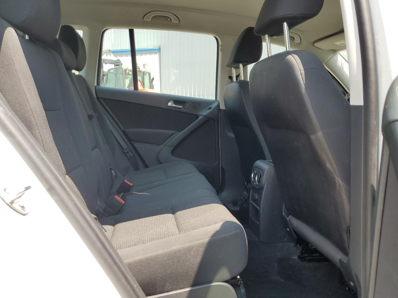 2017 Volkswagen Tiguan S VIN: WVGBV7AX4HK050801 Lot: 64595425