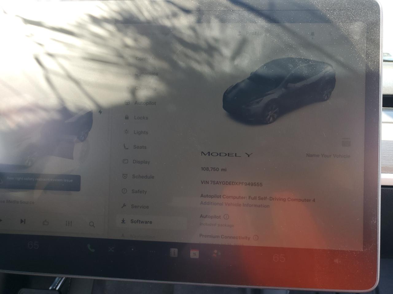 2023 Tesla Model Y VIN: 7SAYGDEDXPF949555 Lot: 82127525