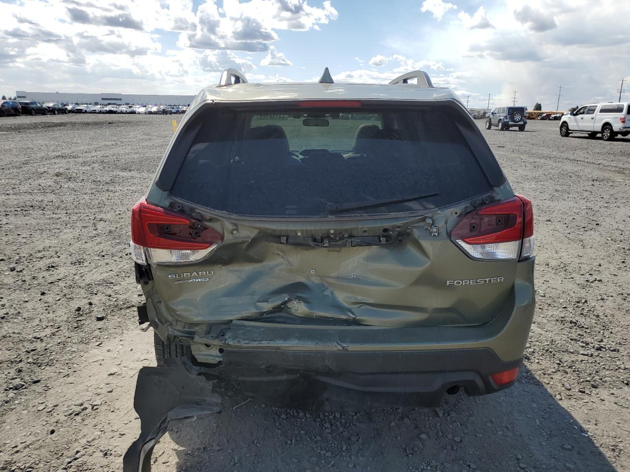 2019 Subaru Forester Premium VIN: JF2SKAEC7KH508936 Lot: 64146165