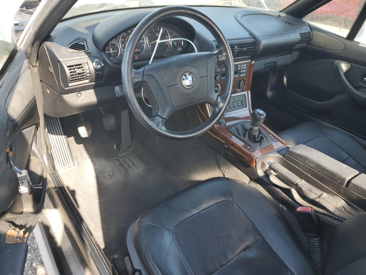 1998 BMW Z3 2.8 VIN: 4USCJ3333WLC13935 Lot: 64848975