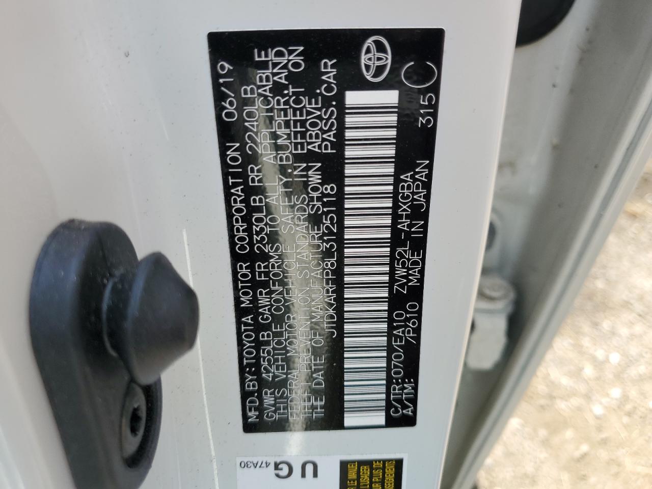 2020 Toyota Prius Prime Le VIN: JTDKARFP8L3125118 Lot: 66460895