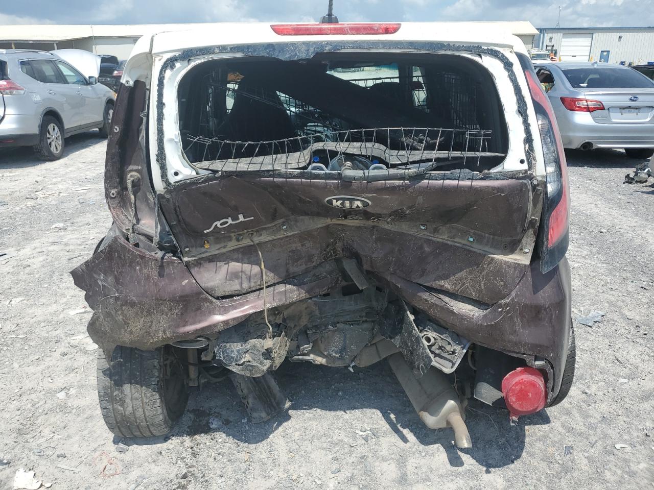 2017 Kia Soul + VIN: KNDJP3A57H7472789 Lot: 65658585