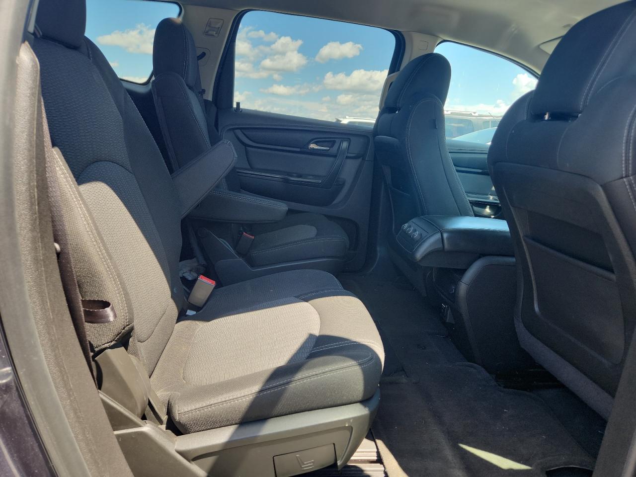 2014 Chevrolet Traverse Lt VIN: 1GNKRGKD8EJ282744 Lot: 63384565