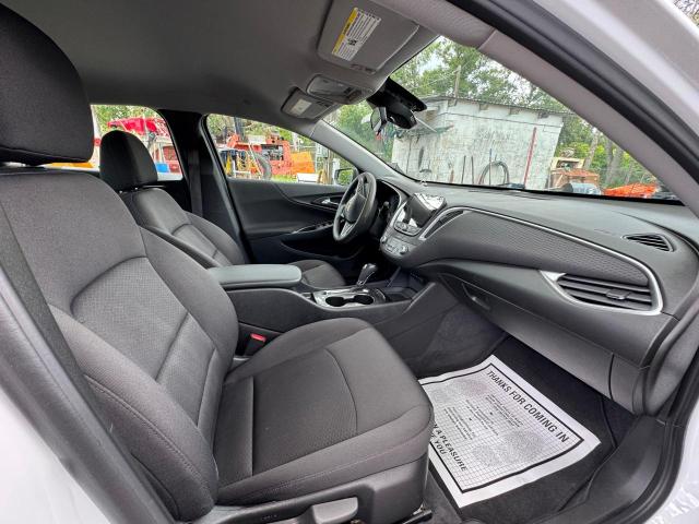  CHEVROLET MALIBU 2019 Biały