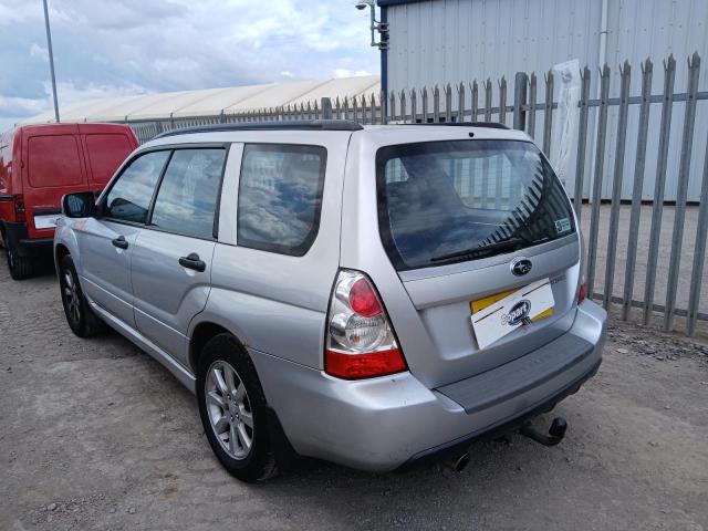 2005 SUBARU FORESTER X