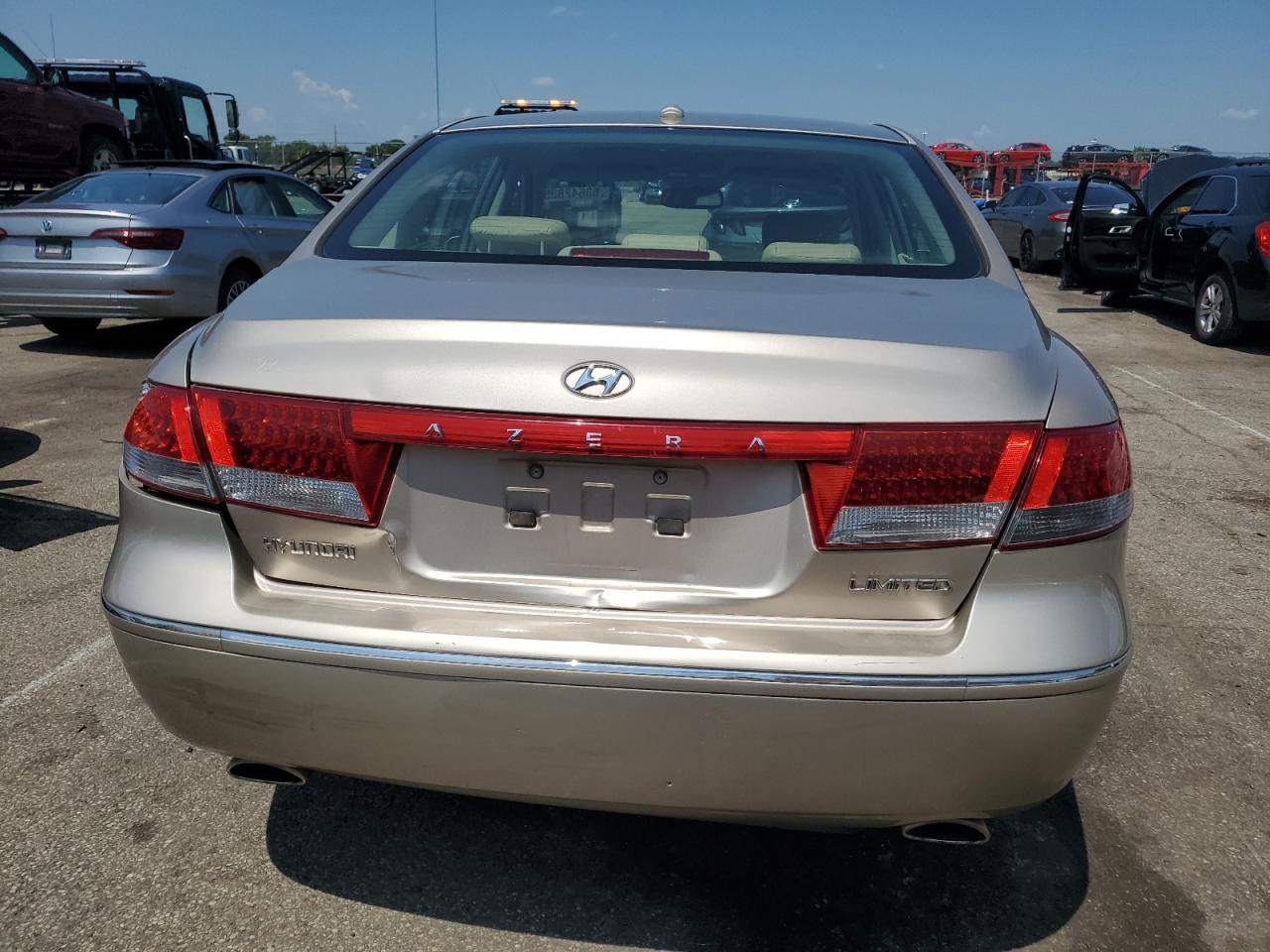 2008 Hyundai Azera Se VIN: KMHFC46F18A282915 Lot: 63642835