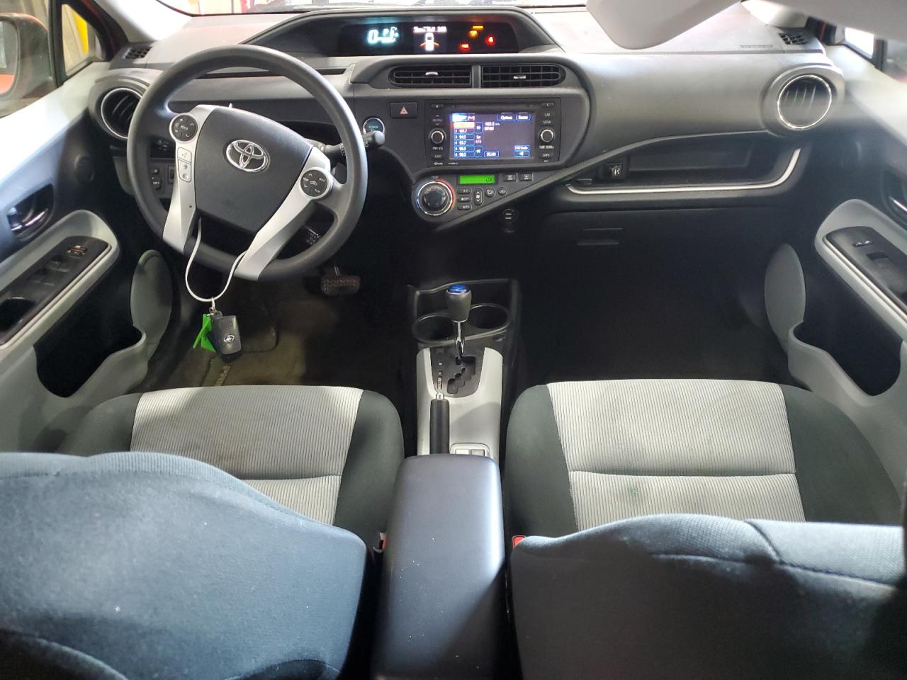 2014 Toyota Prius C VIN: JTDKDTB31E1081856 Lot: 64184965
