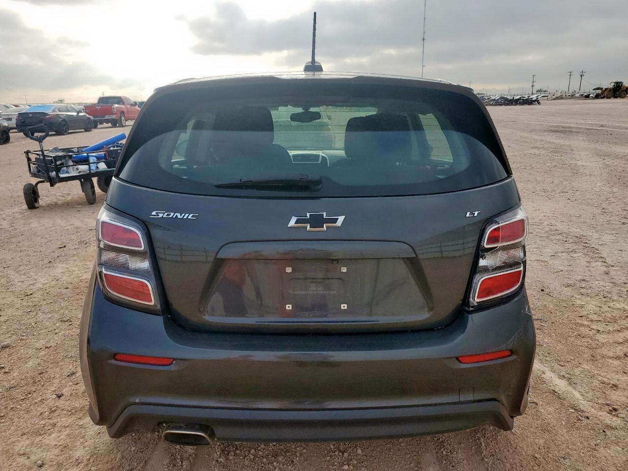 2018 Chevrolet Sonic Lt VIN: 1G1JD6SH8J4103068 Lot: 64688945