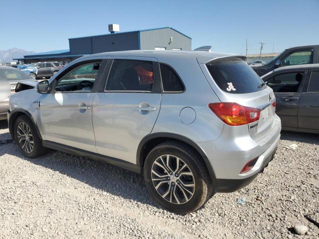  MITSUBISHI OUTLANDER 2018 Серебристый