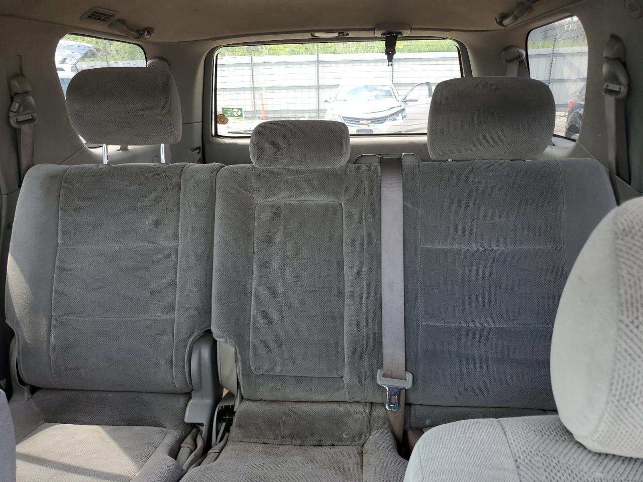 2005 Toyota Sequoia Sr5 VIN: 5TDBT44A05S246660 Lot: 64691445
