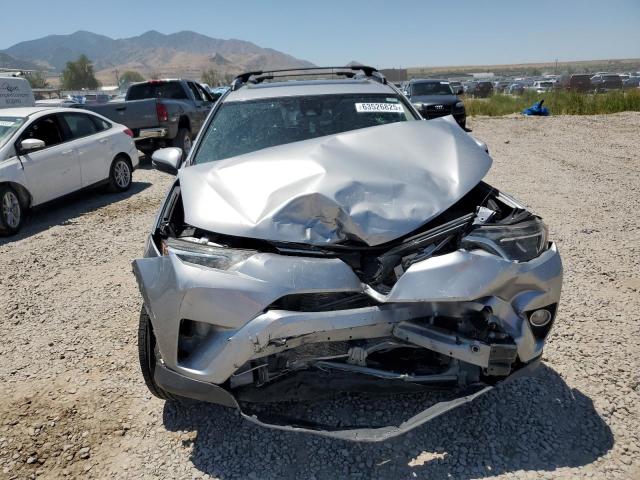  TOYOTA RAV4 2018 Srebrny