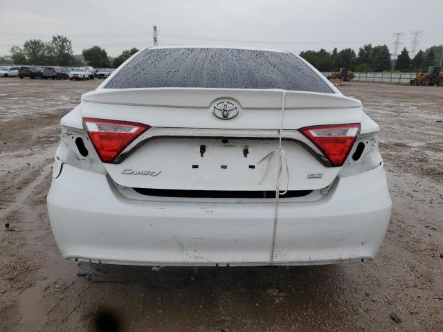  TOYOTA CAMRY 2015 Biały