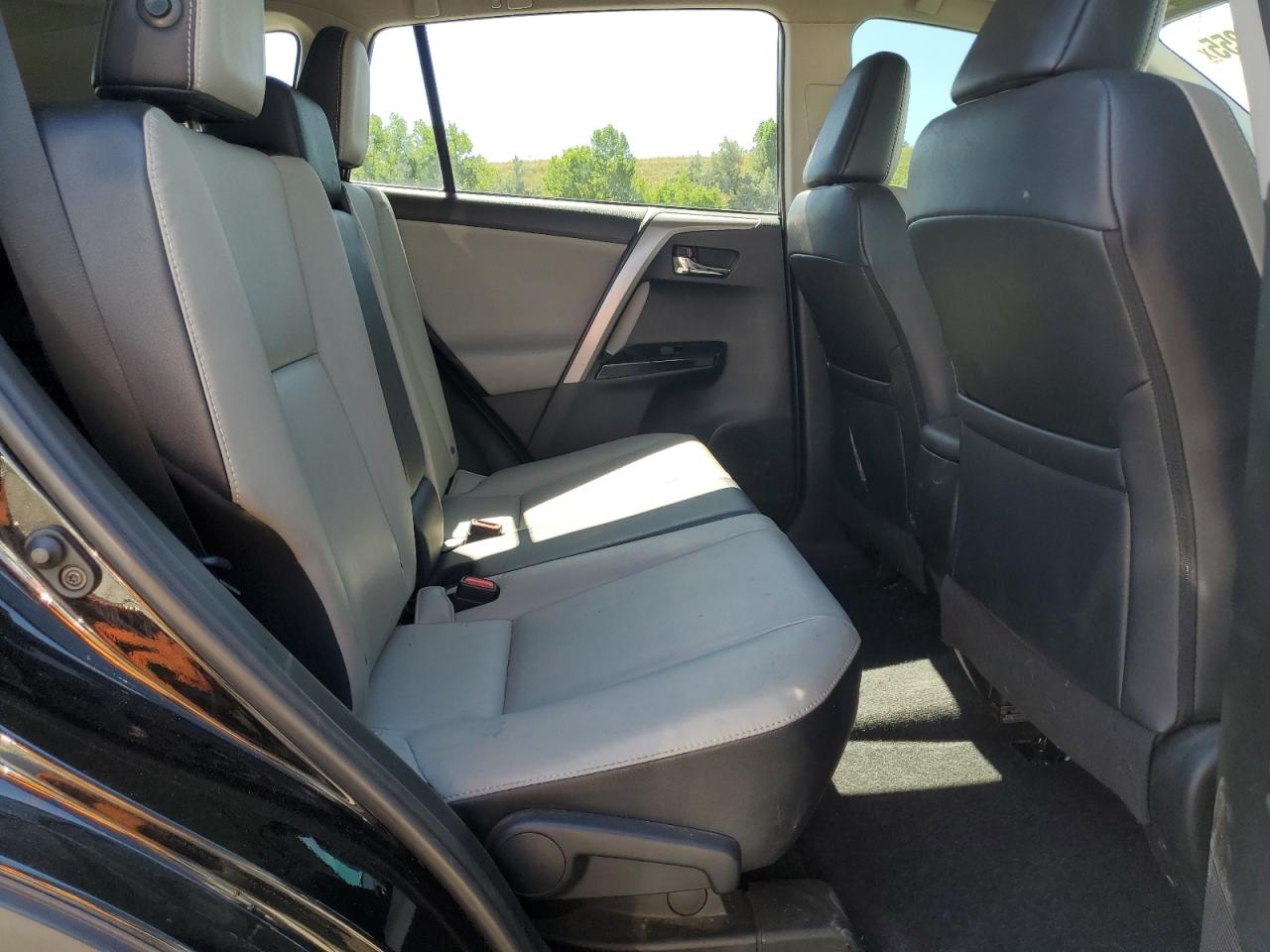 2017 Toyota Rav4 Limited VIN: 2T3DFREV2HW648150 Lot: 63598255